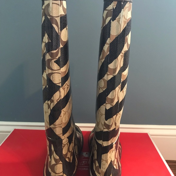 Coach tall rain boots - Picture 3 of 8